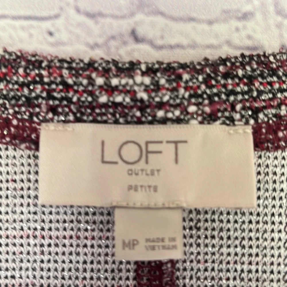 LOFT Women's‎ Red, Black, and White Knit Short Sleeve Dress Size Medium Petite